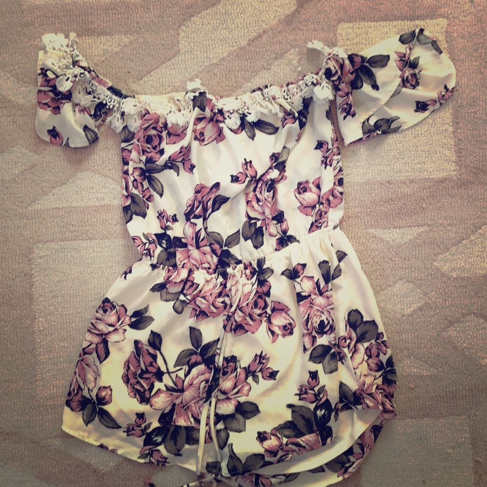 NWT floral romper